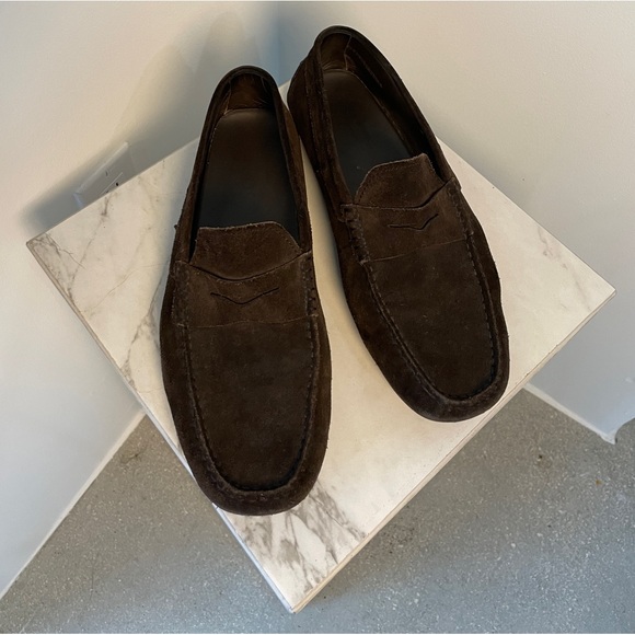 Men’s Tods size 9 Brown Suede Loafers - Picture 3 of 13